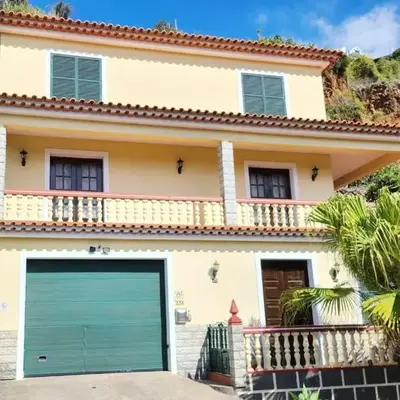 Gomes house