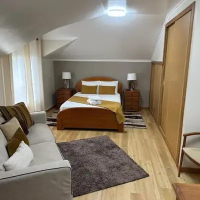 Moniz Apartment