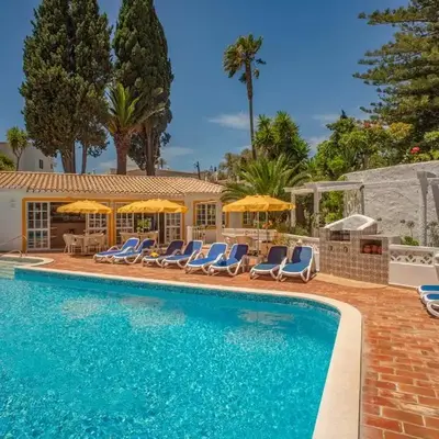 Garden T2 Apartment in Luz