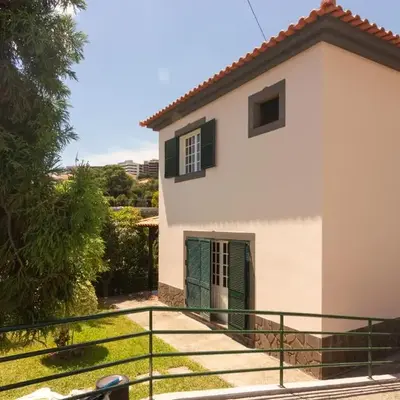 Pilar House