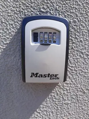 a remote control on the side of a wall at Residência do Saramago in São Vicente