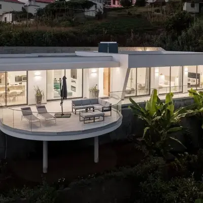 The White House by An Island Apart