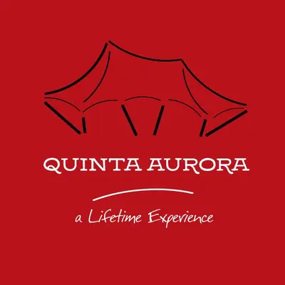 a red logo with the words quire aurelia autore at Quinta Aurora in Burgau