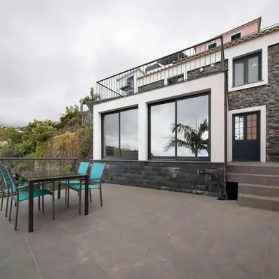 Lombo do Doutor Cottage 2 by Mth