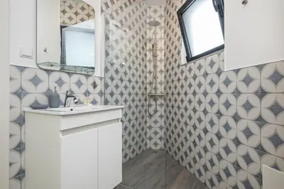 a bathroom with a sink and a mirror at Casa Jose Antonio A by Homie in Gaula