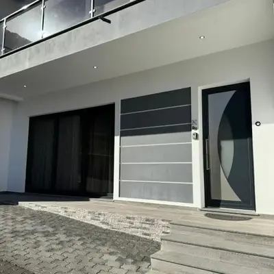 C - Charming Vacation home with FREE Private Parking
