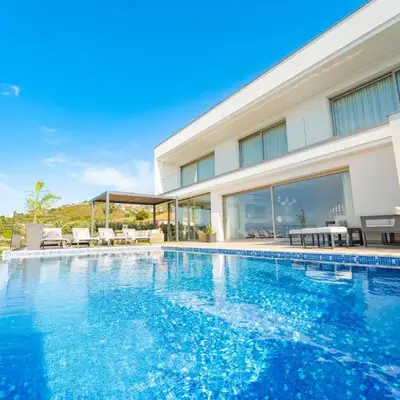 Lê Maison Deluxe Madeira - Where Peace is breathed and Luxury is felt!
