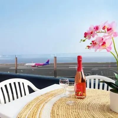 GATEONE AL Airport View House