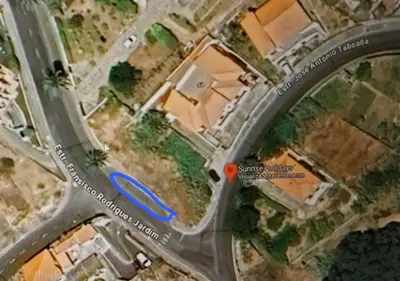 a map of a road with a blue arrow at Sunrise Holidays in Porto Santo
