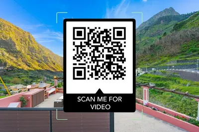 a sign that says scan me for vimeo at Du.Val - Madeira Valley Villa in Ribeira Brava