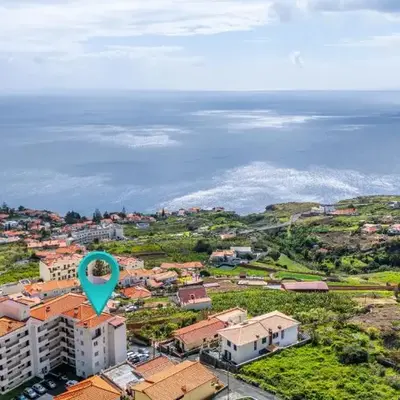 Cozy Seaside Apartment Near Beach and Airport