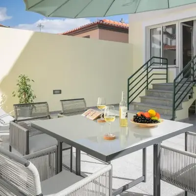 Apartamento do Carmo by An Island Apart