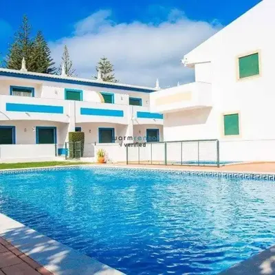 APARTAMENTOS OASIS BEACh