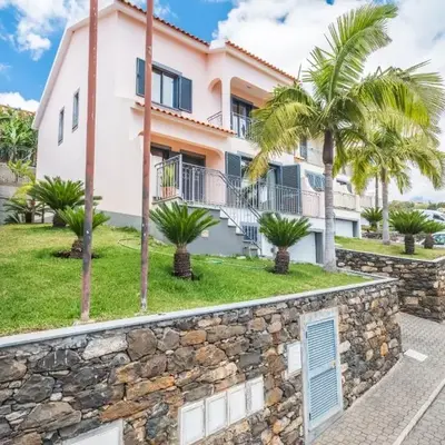 Atlantic Ocean Breeze