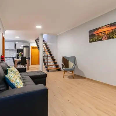 Goncalves House - AC and private parking