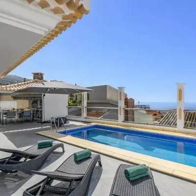 Villa Atlantic Sunrise by Villa Plus
