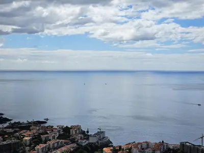 a view of a large body of water at Countesses Villa in Câmara de Lobos