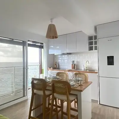 Wave Shadows Beach House Oceanfront property - Top Floor
