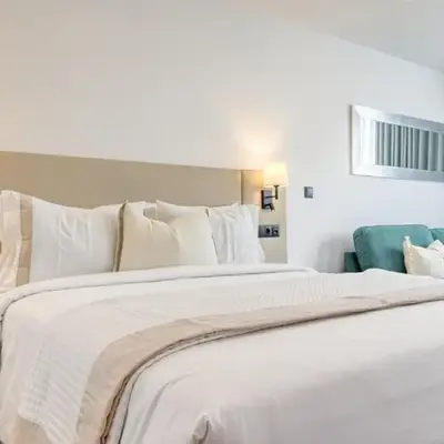BSE15 Apartments 1B