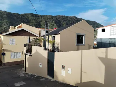 a view of a house from the street at Favinha Rooftop in Machico