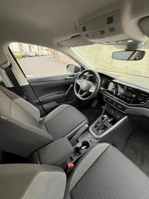 a view of the dashboard of a car at Varandas do Atlântico in Câmara de Lobos