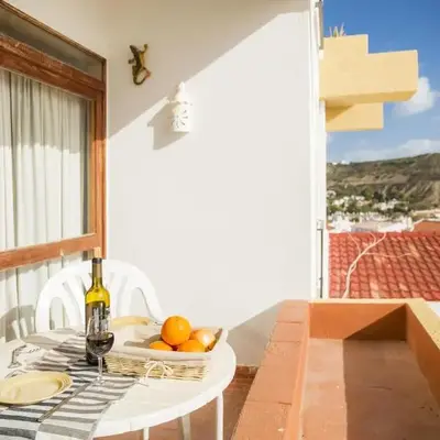 A06 - Seaview 1 Bed Apartment