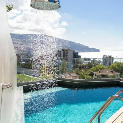 Green Boat by Madeira Best Apartments