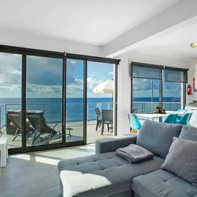The Wave House - Two Bedroom Flat