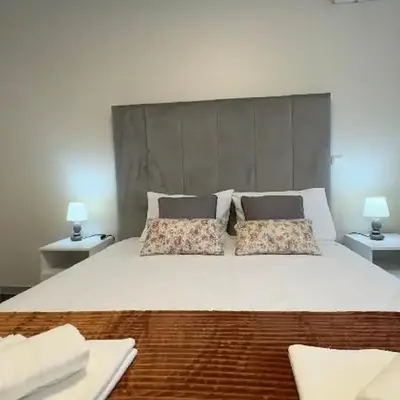 LA VIE Center Flat