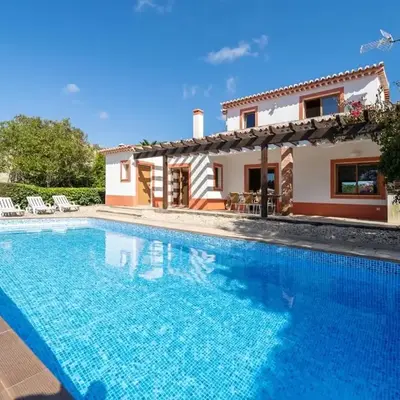 Villa Azure Family & Surf Escape