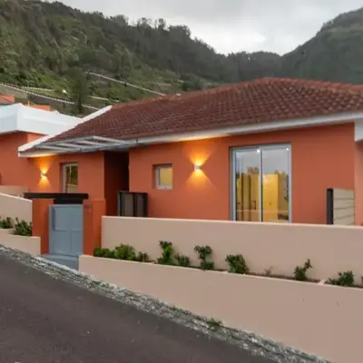 The Jolie - Porto Moniz Central Studios