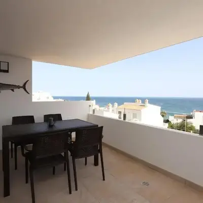 Luxury Top Floor with Amazing Sea View