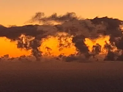 a painting of the words earth in the clouds at sunset at Quinta do Munot in Raposeira do Logarinho