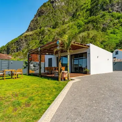 Fajã Lodges - House Ash