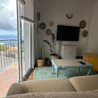 Sea View Retreat