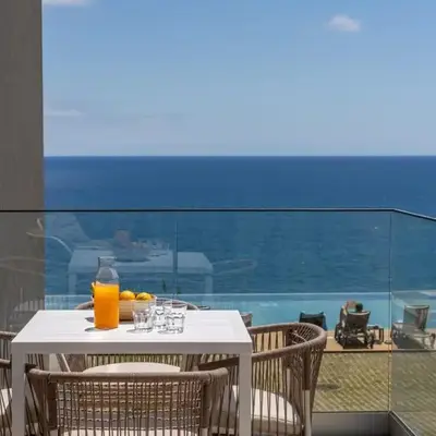 Acqua Residence VIII by An Island Apart