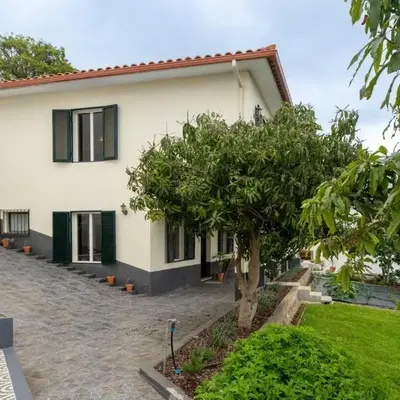 Casa Imaculado Coração by An Island Apart