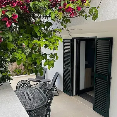 Calheta Suite Jardim - Adults-only suite met vrijstaand bad en tuinzicht