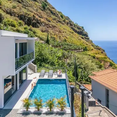 Atlantic Pebble Villa