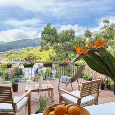 10 min to Calheta Beach - Apartamento Da Natureza - KING Size Bed - LARGE Terrace
