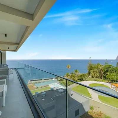 Aqua Luxe Apartment