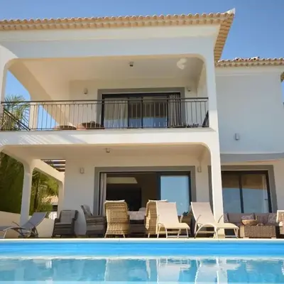 Villa 17°West with Pool