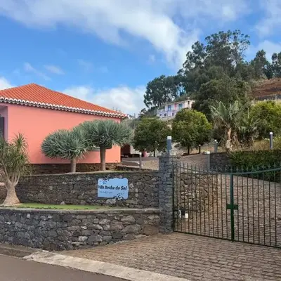 Vila Rocha Do Sol 59B - Ensuite Room With Balcony View