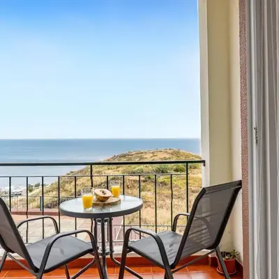 Pérola Apartments by YOUR KEY