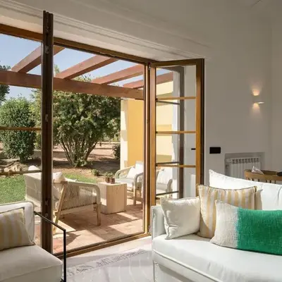2 bdr Villa with Ocean-View Shared Pool