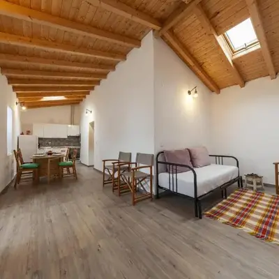 A28 - Castela Street Townhouse in Espiche