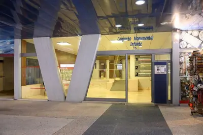 a store front with the entrance to a shopping mall at Montana by Mth in Funchal