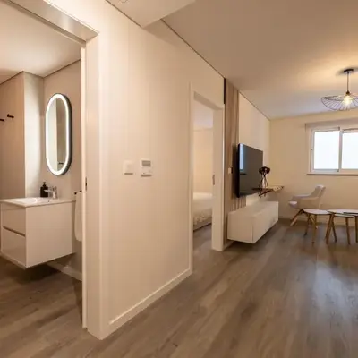 City Center Apartment with Parking - 2stay