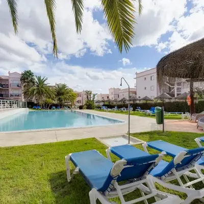 Beachside oasis with Pool