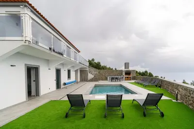 Gallery image of Sunny Side I Free heated pool in Tábua